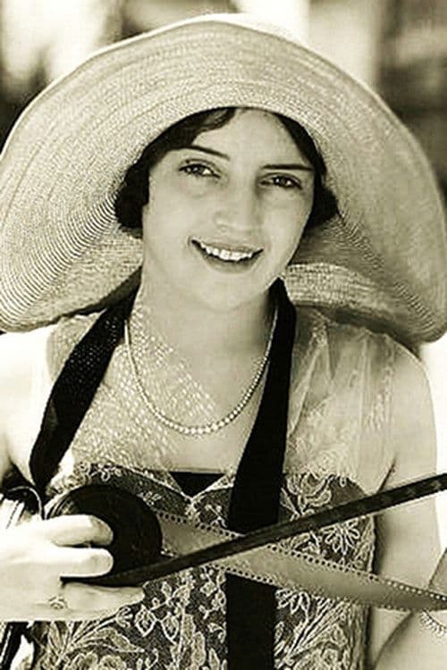 Julie Carter profile photo