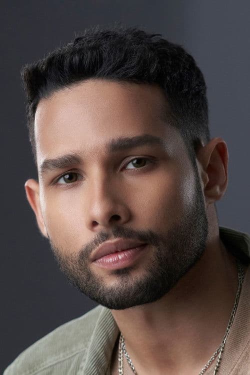 Siddhant Chaturvedi profile photo