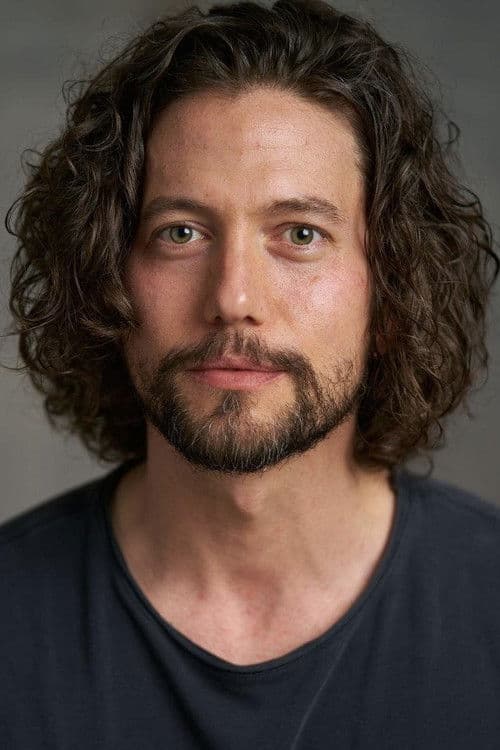 Jackson Rathbone profile photo