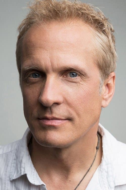 Patrick Fabian profile photo