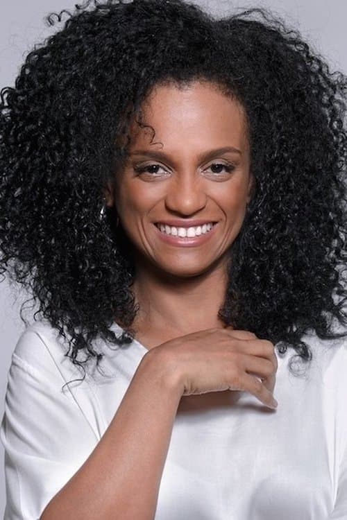 Flávia Santana profile photo