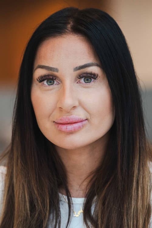 Vivi Bach profile photo