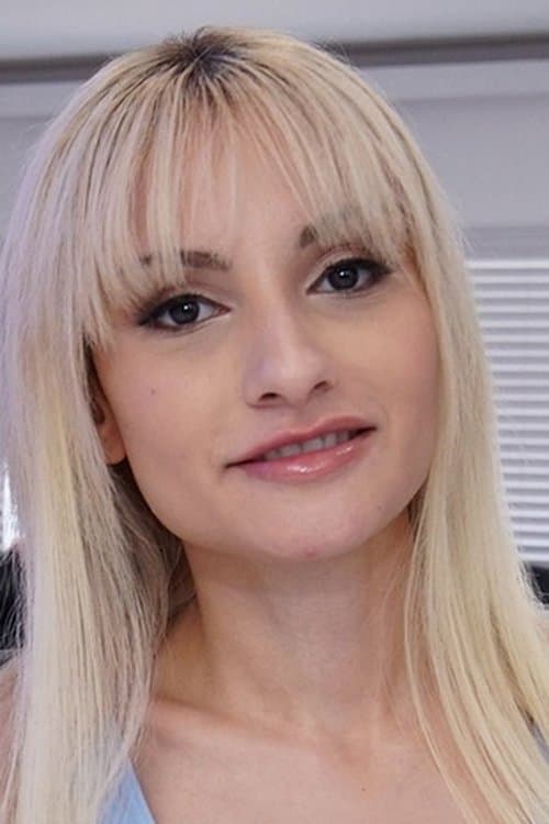 April Love profile photo