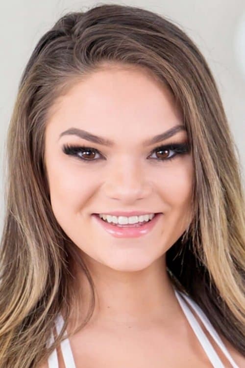 Athena Faris profile photo