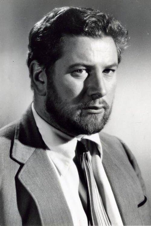 Peter Ustinov profile photo