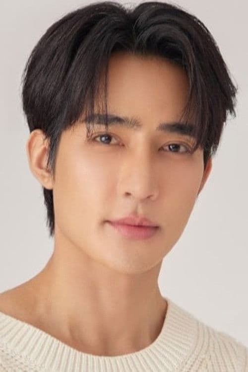 Pirapat Watthanasetsiri profile photo