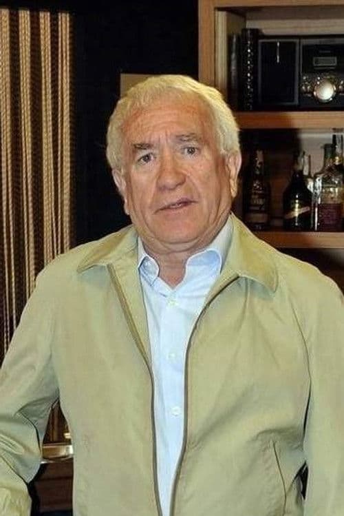 Cesáreo Estébanez profile photo