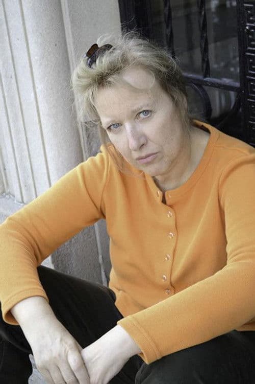 Charlotte Volage profile photo