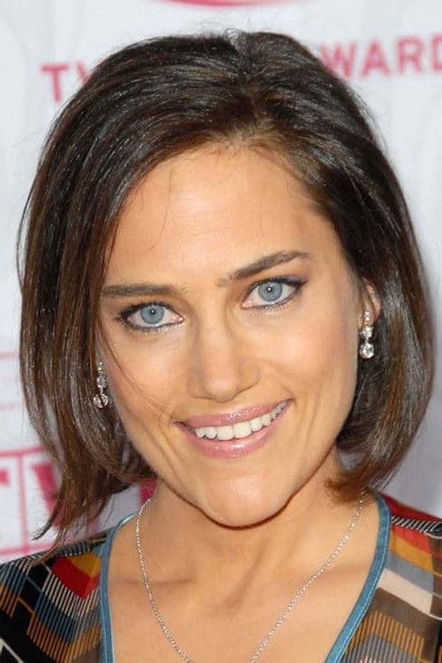 Amy Linker profile photo