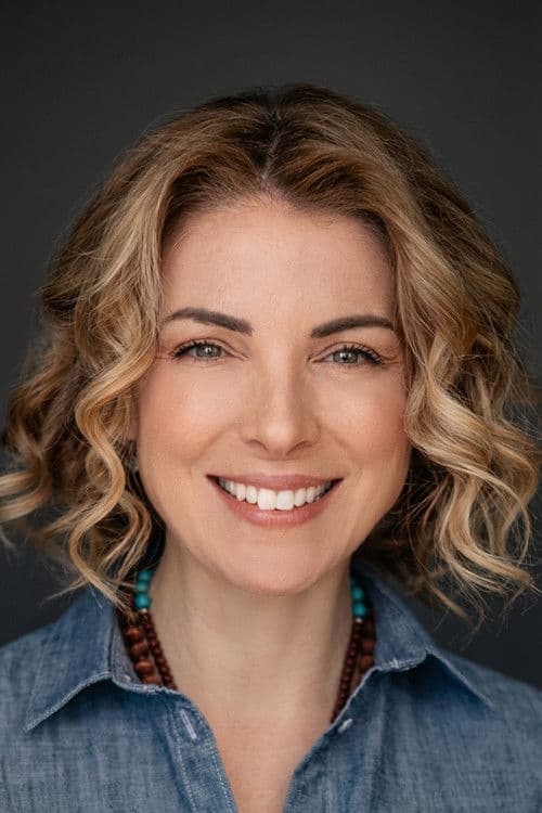Özge Özberk profile photo
