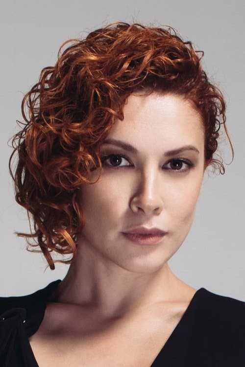 Açelya Topaloğlu profile photo