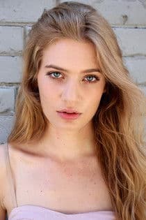 Clara Pasieka profile photo