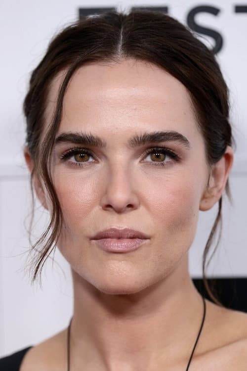 Zoey Deutch profile photo