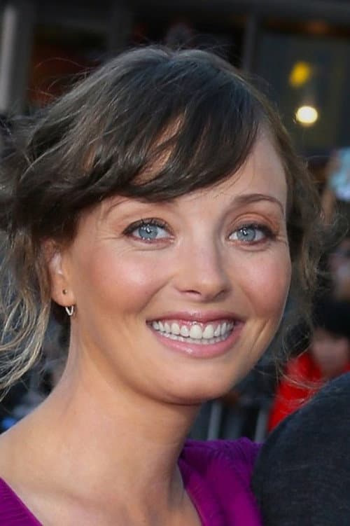 Kira Sternbach profile photo