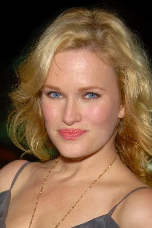Nicholle Tom profile photo