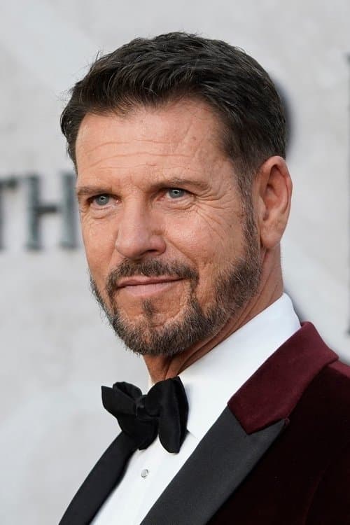 Lloyd Owen profile photo