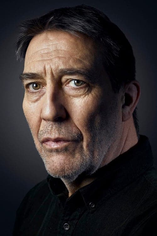 Ciarán Hinds profile photo