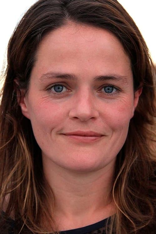 Alexandra Johnes profile photo