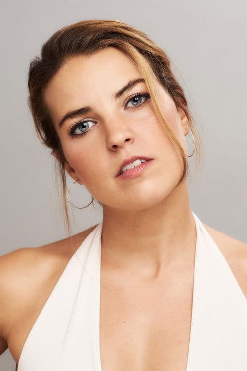 Julia Lara profile photo