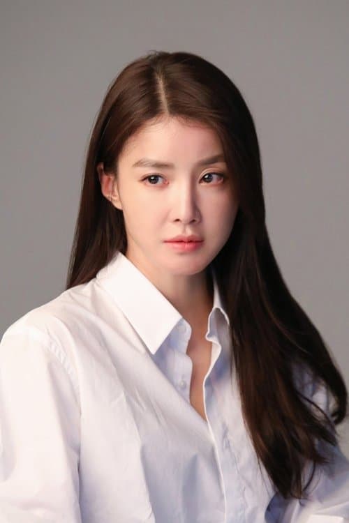 Lee Si-young profile photo