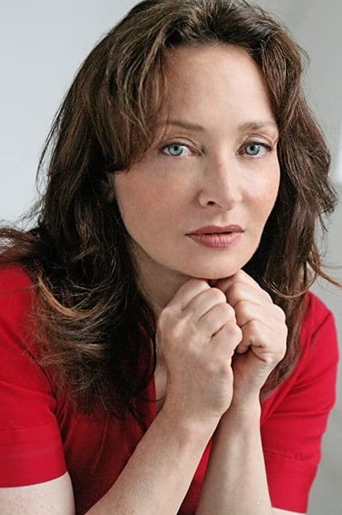 Catherine Lloyd Burns profile photo