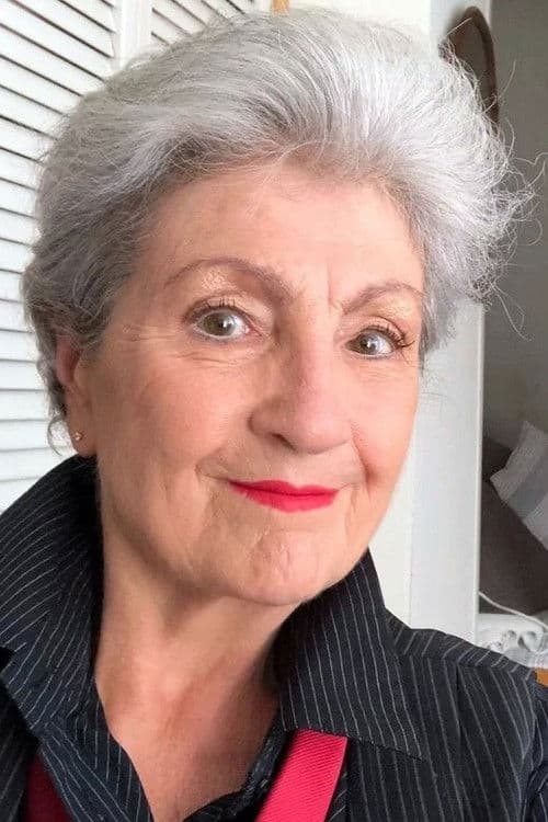 Marjol Flore profile photo