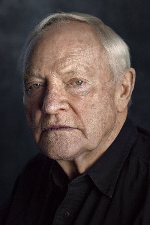 Julian Glover profile photo