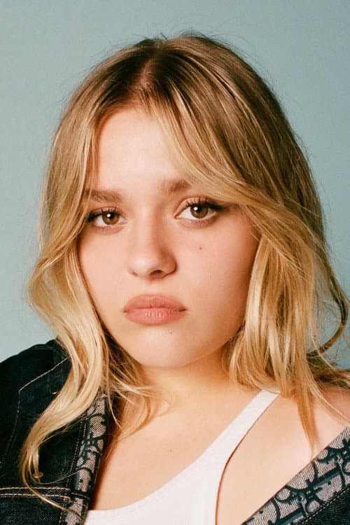 Maisy Stella profile photo