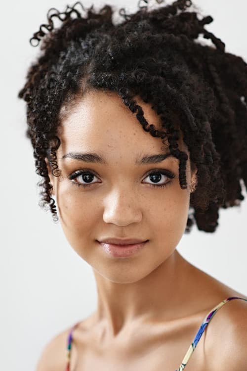 Aisha Dee profile photo