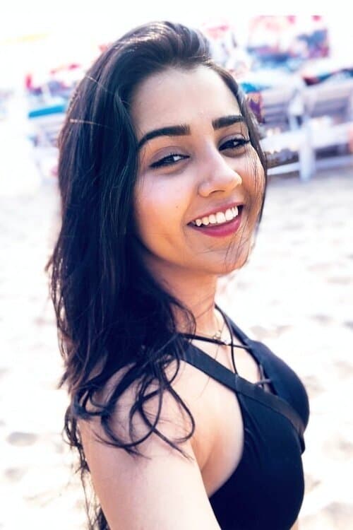 Roshni Walia profile photo