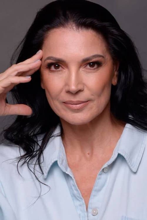 Mara Cuevas profile photo