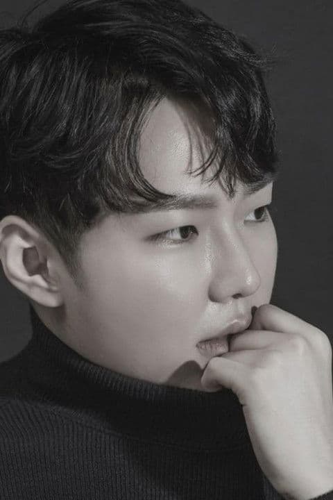 Kim Min-ju profile photo