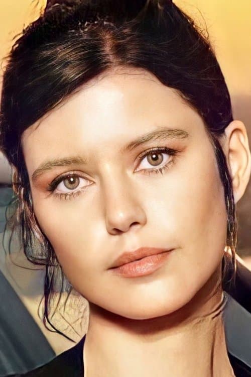 Beren Saat profile photo