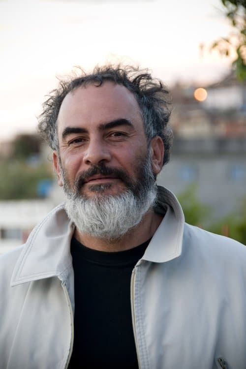 Cao Guimarães profile photo