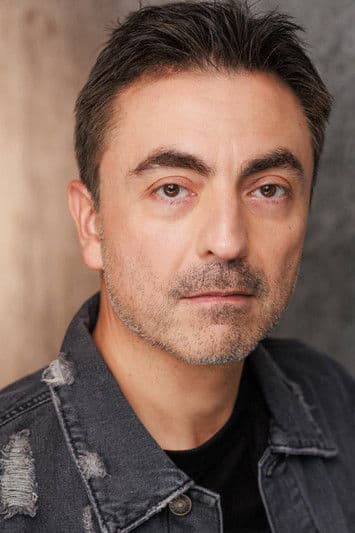 Raúl E. Peyret profile photo