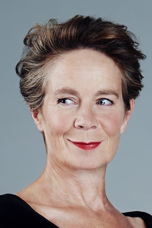 Celia Imrie profile photo