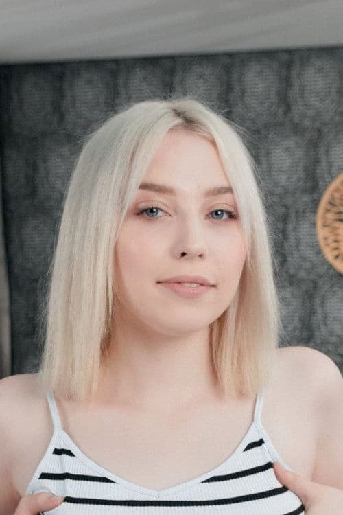 Kira Viburn profile photo