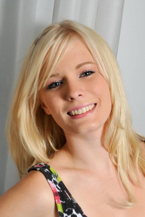 Elaina Raye profile photo