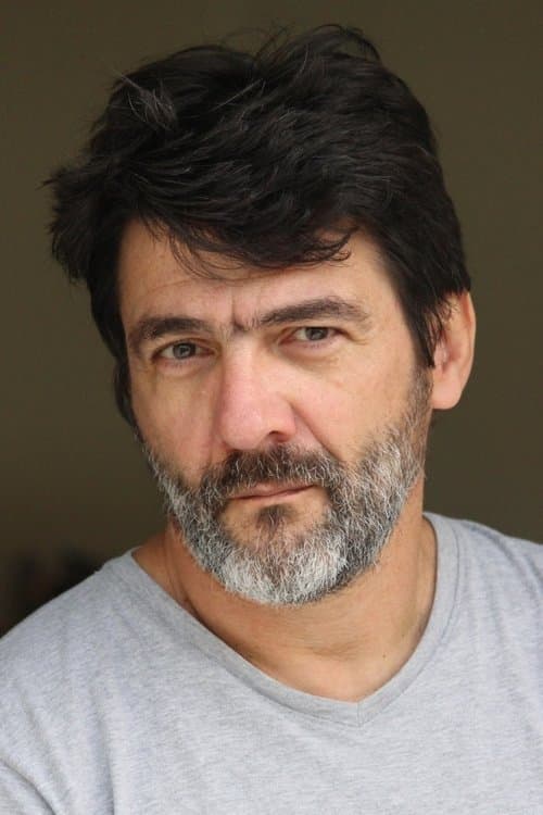 César Troncoso profile photo