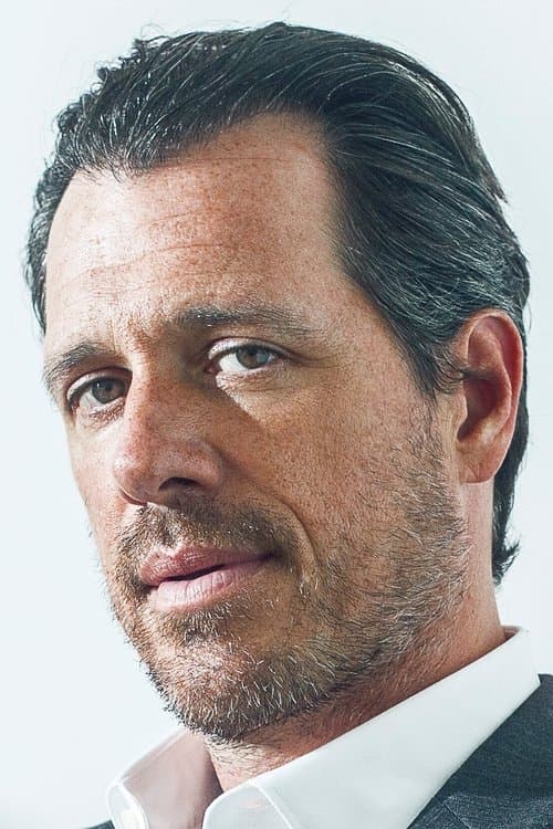 Darren Pettie profile photo