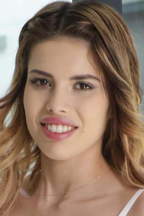 Macarena Lewis profile photo