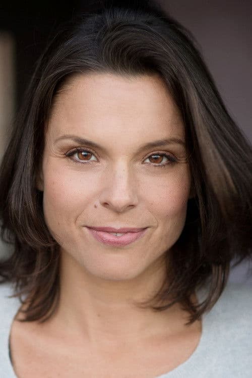 Vivia Font profile photo