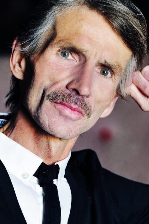 Tobias Langhoff profile photo