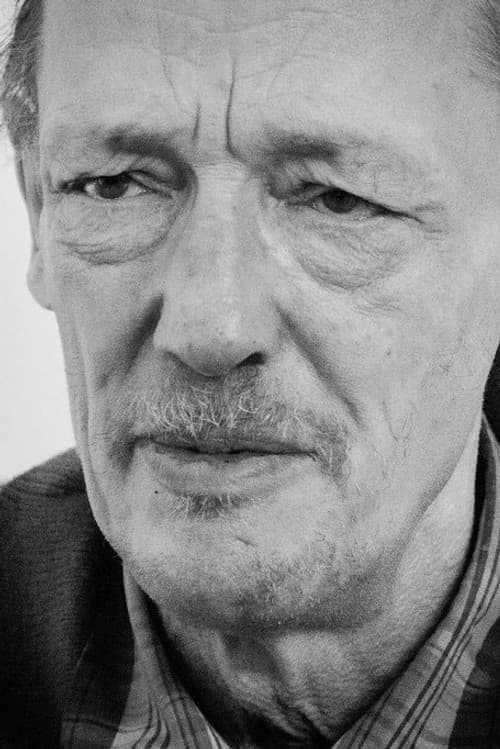 Dr. Axel Stoll profile photo