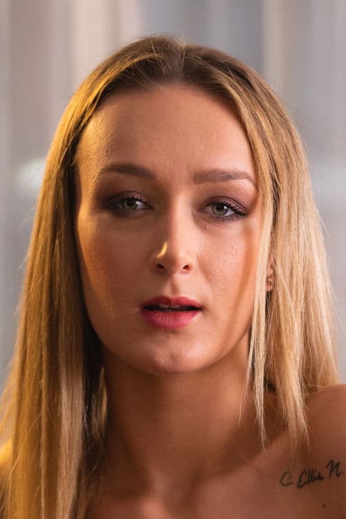 Elena Lux profile photo