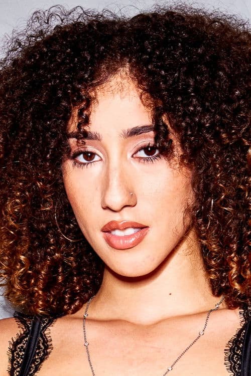 Kira Perez profile photo