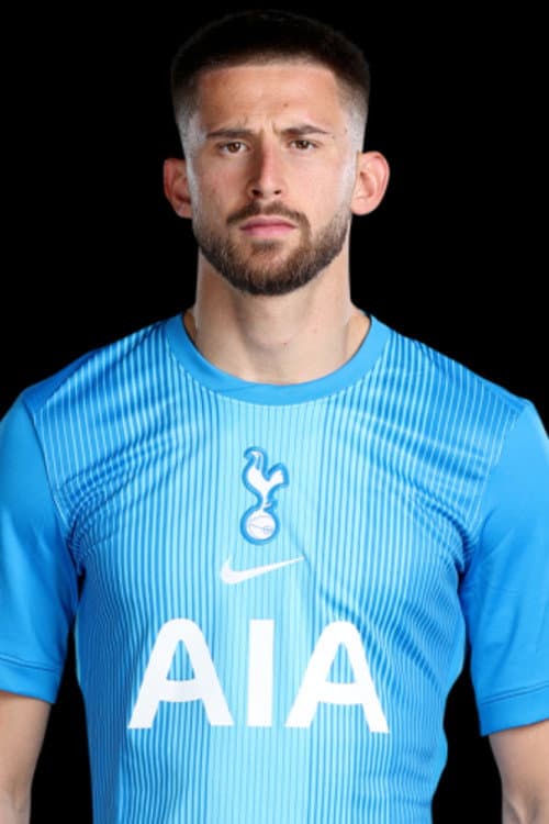 Guglielmo Vicario profile photo