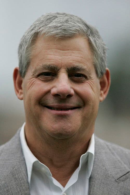 Cameron Mackintosh profile photo
