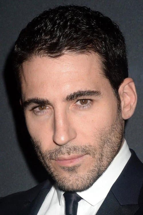 Miguel Ángel Silvestre profile photo