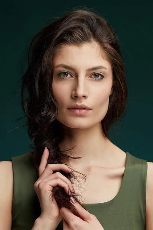 Lora Hristova profile photo